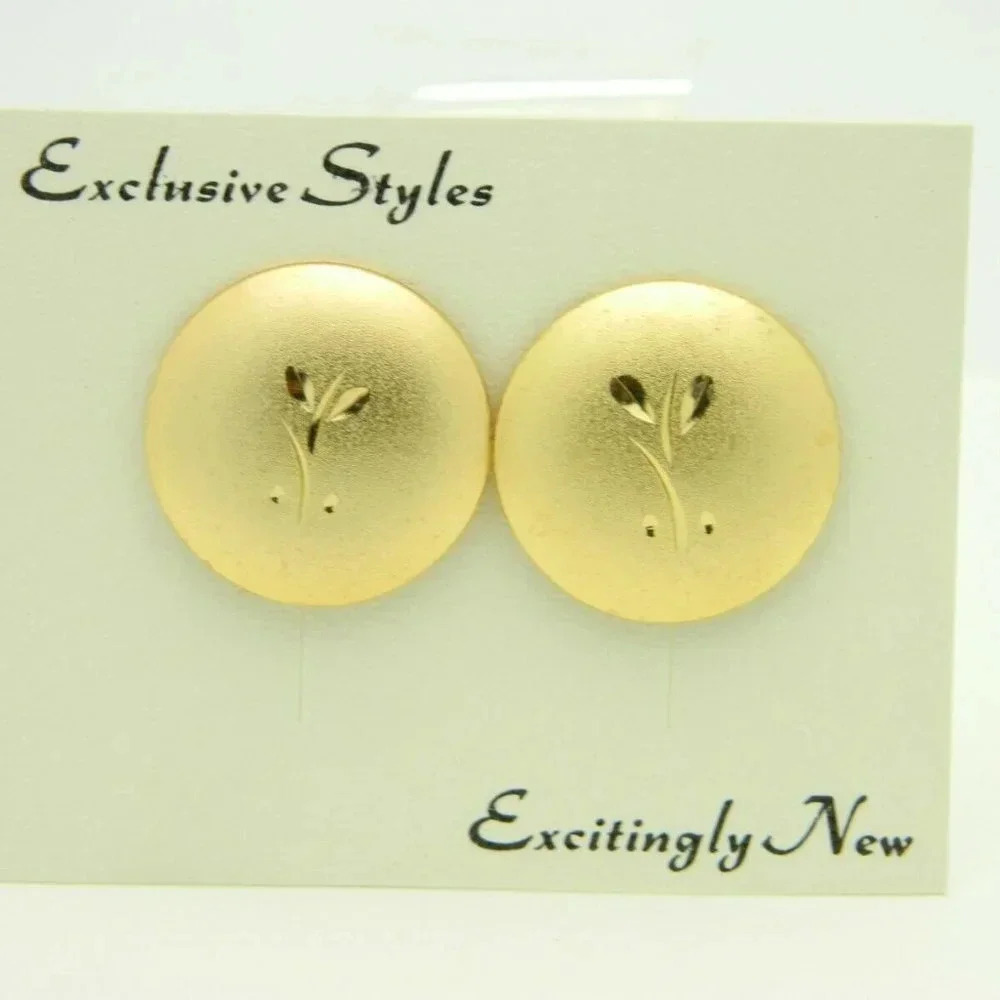 Pcraft Matte Textured Embossed Flower Gold Tone - Picture 2 of 4